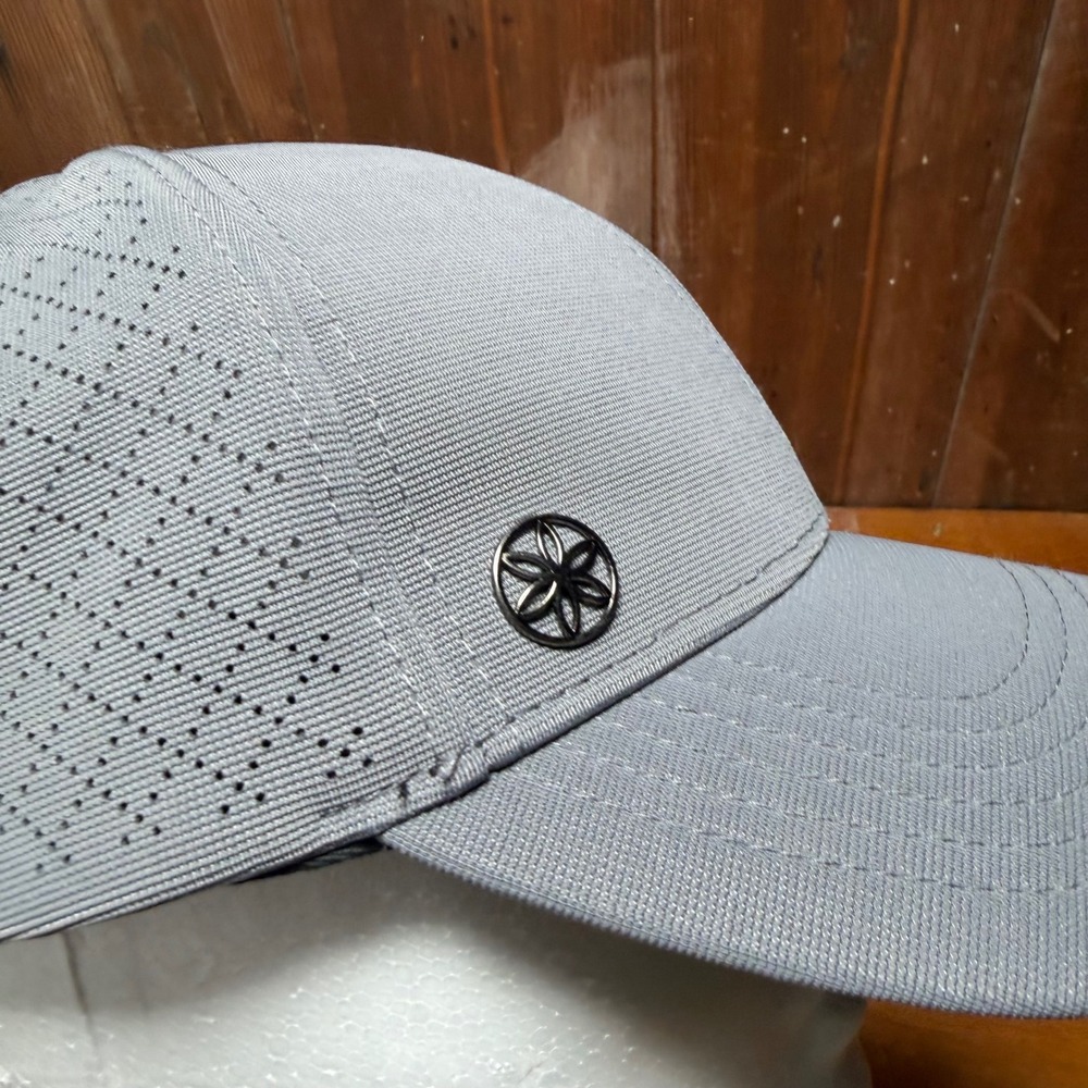 Gaiam Baseball Hat Unisex OS Grey Perforated Performance Adjustable Strapback - Picture 4 of 10